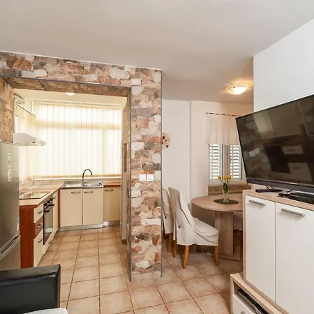Apartament Lolo